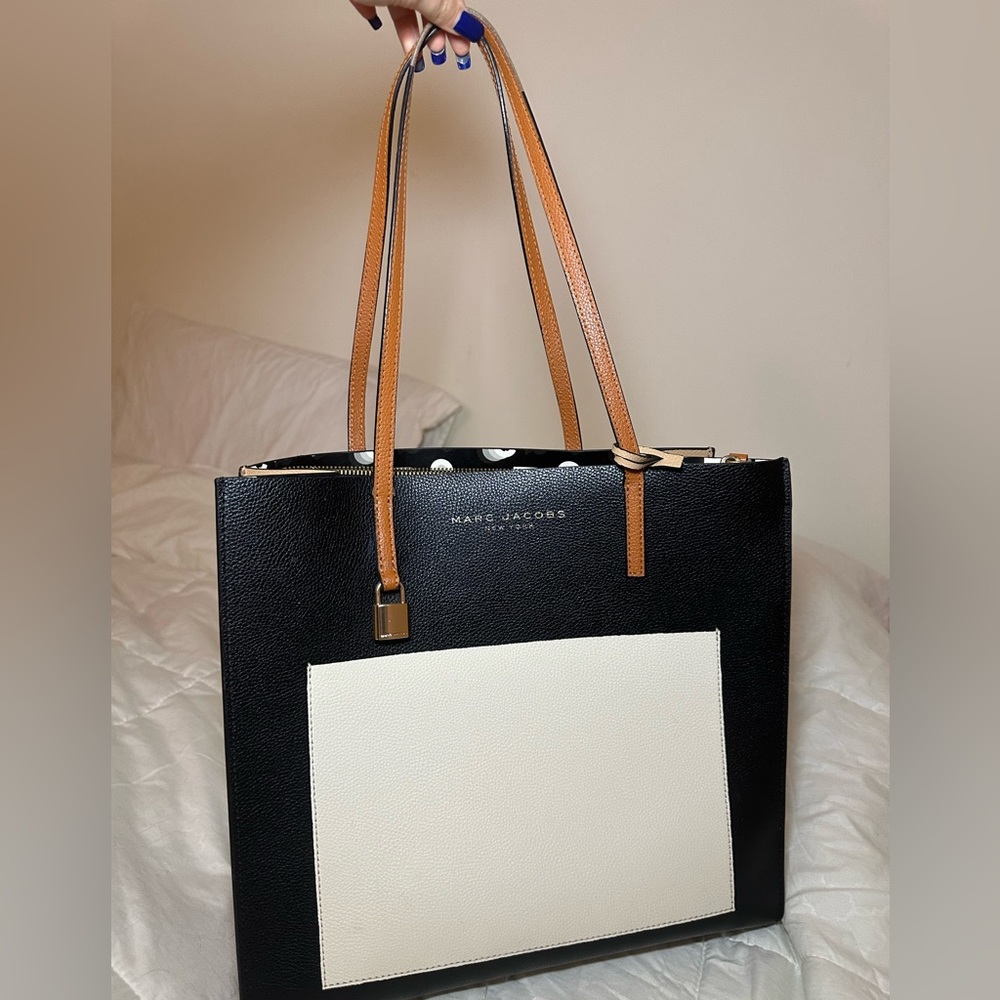Marc Jacobs leather tote bag😍 almost new, good condition 🫶🏻